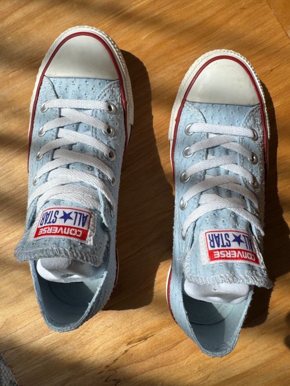 Converse Chuck Taylor Ox Eyelet Canvas Sneakers - Picture 9 of 15
